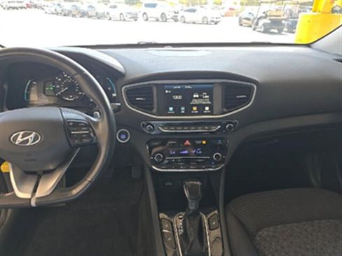 Used 2019 Hyundai Ioniq Plug-In Hybrid FWD image 8