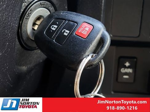 Used 2019 Toyota Tundra SR5 image 24