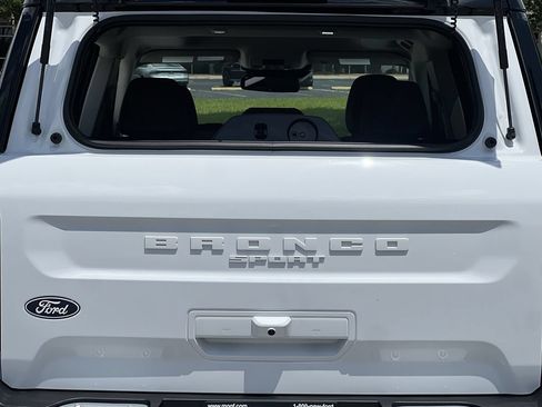 New 2026 Ford Bronco Sport Outer Banks w/ Sasquatch Outer Banks Package AWD/4WD image 19