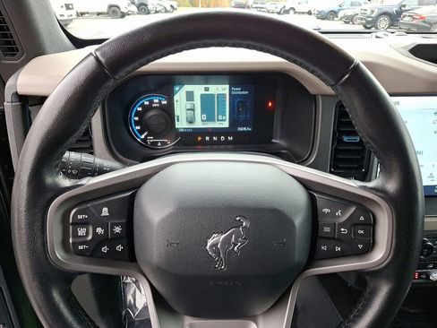 Certified 2024 Ford Bronco Wildtrak image 19