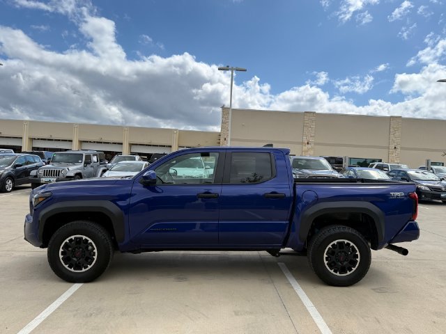 Used 2024 Toyota Tacoma TRD Off-Road AWD/4WD image 8