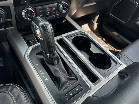 Used 2018 Ford F150 Lariat w/ Equipment Group 502A Luxury AWD/4WD image 26
