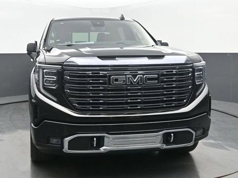 Used 2024 GMC Sierra 1500 Denali Ultimate image 8