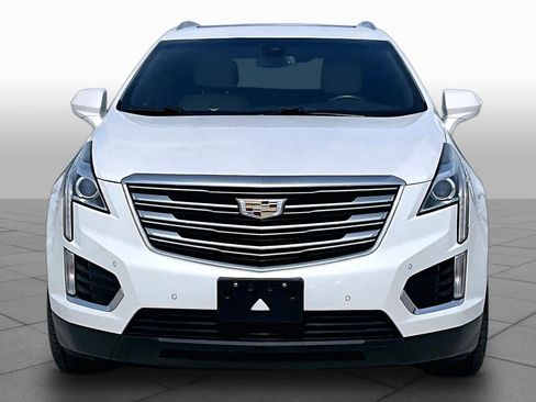 Used 2019 Cadillac XT5 Luxury FWD image 3