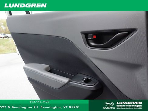 Used 2024 Subaru Crosstrek 2.0i Premium image 19