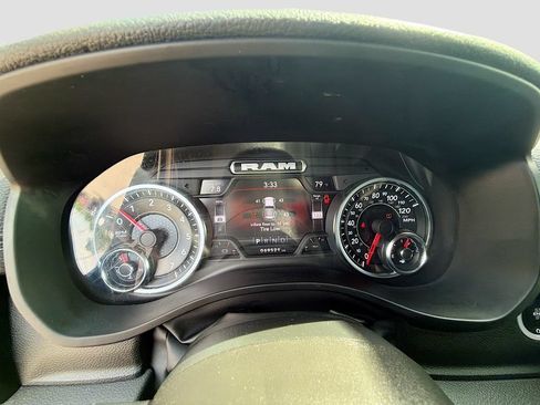 Used 2023 RAM 1500 Laramie AWD/4WD image 37