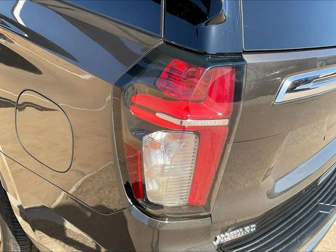 Used 2021 Chevrolet Tahoe LT w/ LT Signature Package image 29