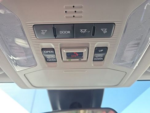 Used 2024 Toyota RAV4 XLE Premium image 31