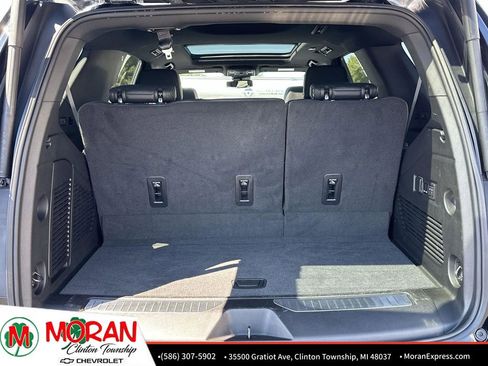 Used 2024 Chevrolet Tahoe Z71 w/ Off-Road Capability Package image 28