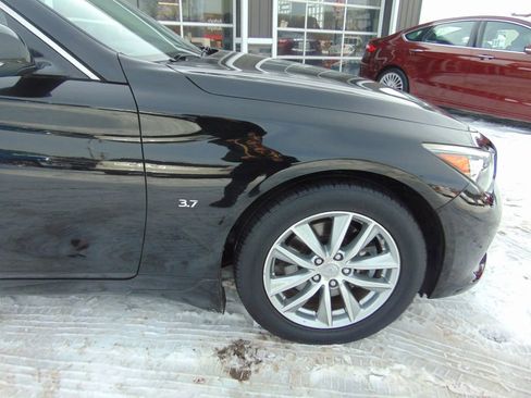 Used 2015 INFINITI Q50 Premium w/ Navigation Package image 11