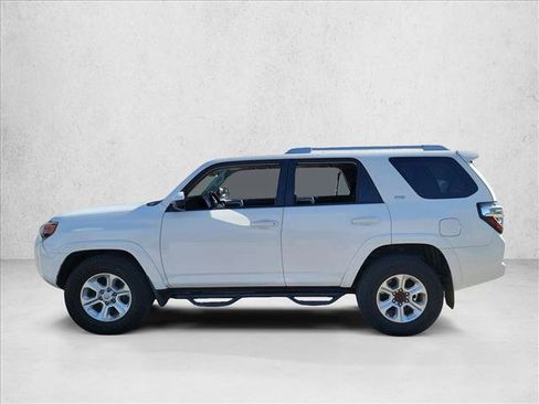 Used 2014 Toyota 4Runner SR5 image 8