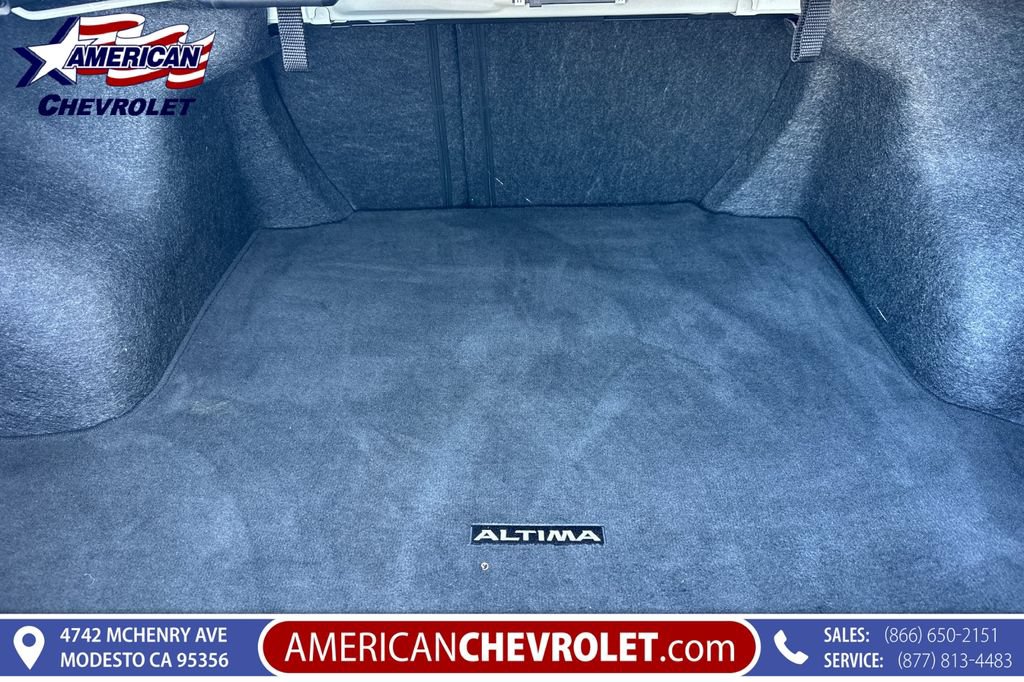 Used 2024 Nissan Altima 2.5 SV FWD image 18