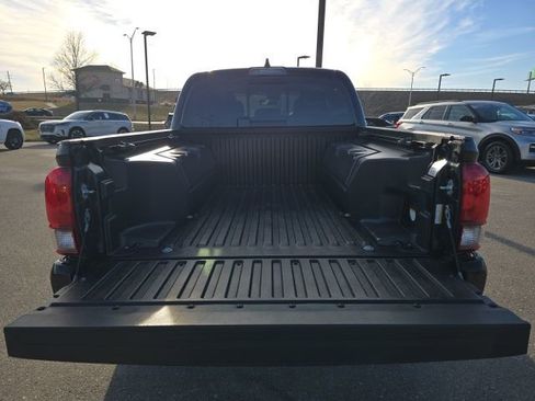Used 2023 Toyota Tacoma SR5 w/ Trail Edition image 16