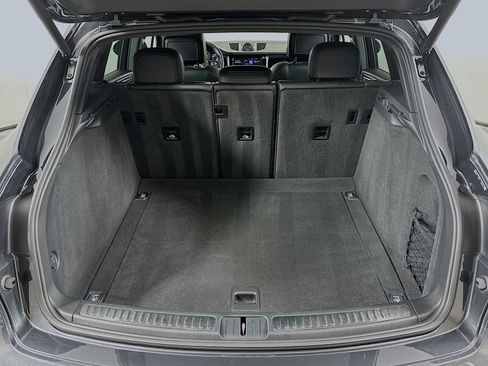 Certified 2026 Porsche Macan AWD/4WD image 27