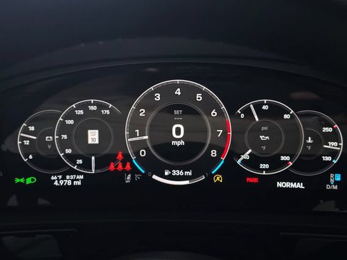 Certified 2026 Porsche Cayenne AWD/4WD image 41