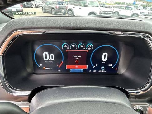 Used 2023 Ford F150 Lariat w/ Equipment Group 502A High AWD/4WD image 30