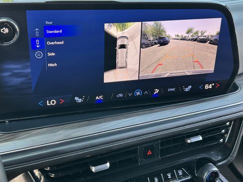 Used 2025 Chevrolet Tahoe Z71 AWD/4WD image 22