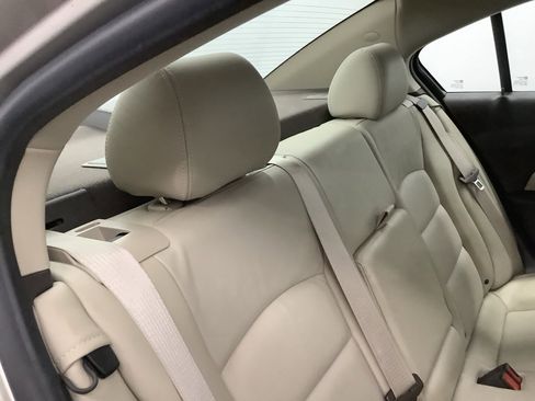 Used 2014 Chevrolet Cruze Diesel image 27