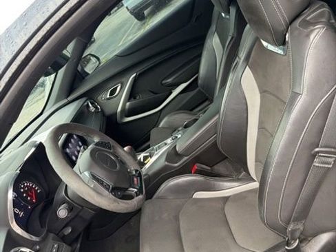 Used 2019 Chevrolet Camaro SS RWD image 13