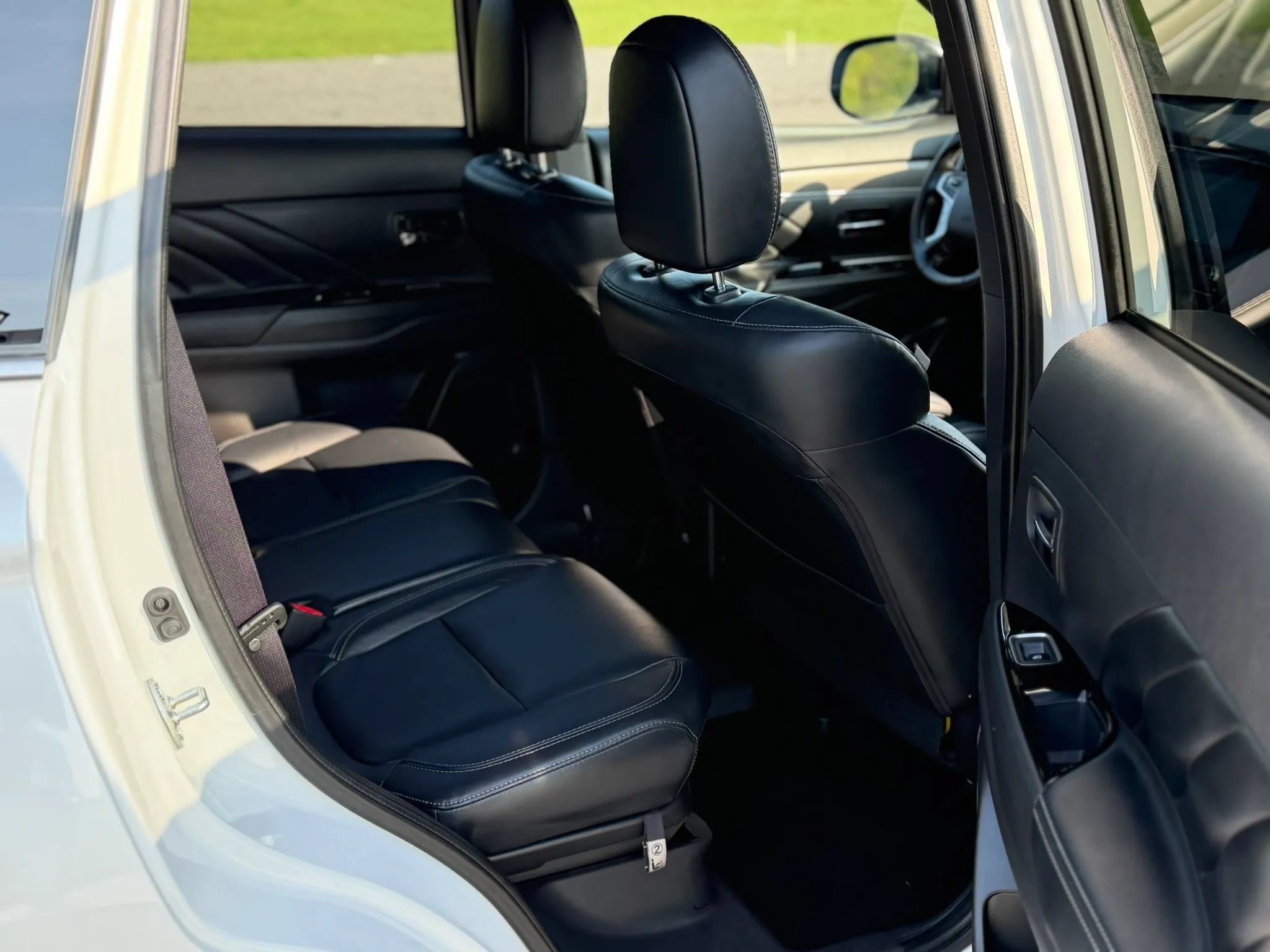 Used 2022 Mitsubishi Outlander GT AWD/4WD image 7