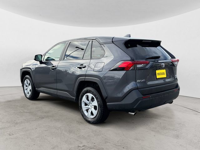 Used 2024 Toyota RAV4 LE AWD/4WD image 7