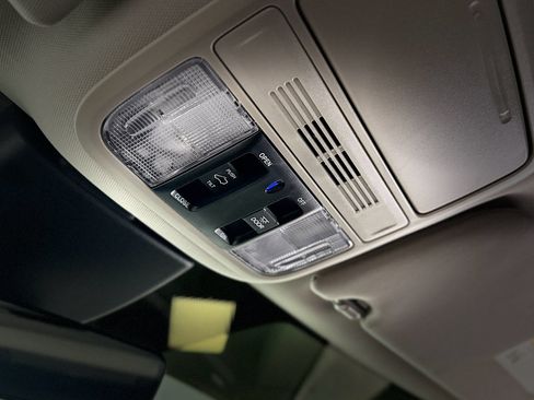 Used 2026 Honda Odyssey Elite image 30