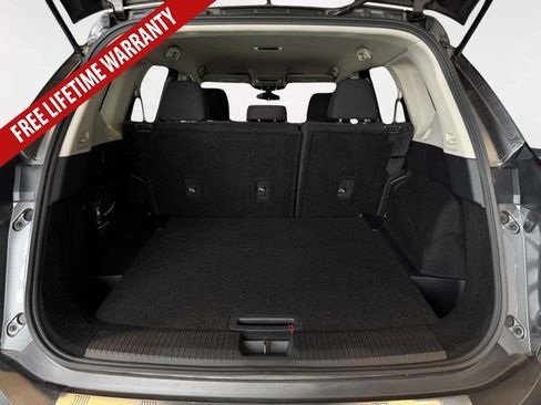Used 2023 Nissan Rogue S AWD/4WD image 28