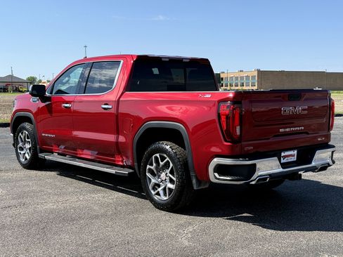 Used 2023 GMC Sierra 1500 SLT w/ SLT Premium Package AWD/4WD image 8