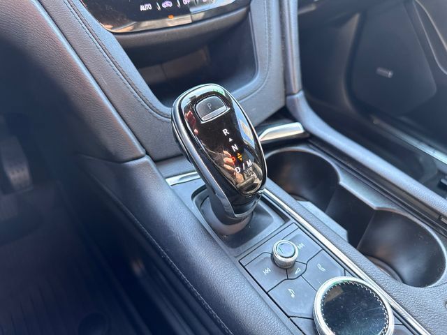 Used 2021 Cadillac XT5 Luxury w/ LPO, Floor Liner Package FWD image 13