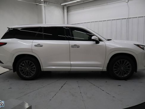 Used 2024 Lexus TX 350 FWD image 2