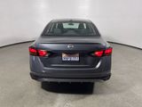Used 2024 Nissan Altima 2.5 SV image 4