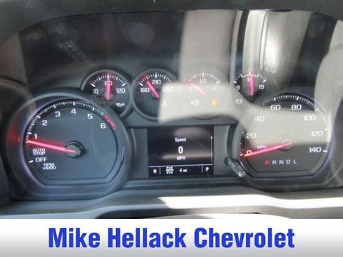 New 2026 Chevrolet Silverado 1500 Custom Trail Boss w/ LPO, Dark Essentials Package AWD/4WD image 18