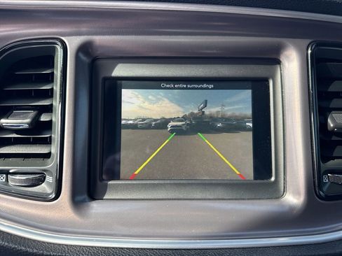 Used 2021 Dodge Challenger SXT image 18