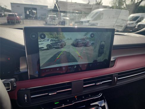 New 2026 Lincoln Corsair Reserve image 32