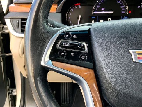 Used 2019 Cadillac XTS Luxury image 22