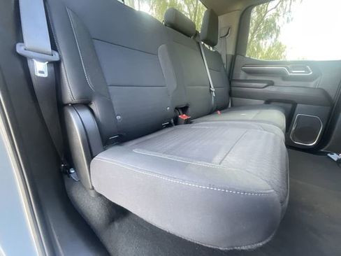 Used 2023 Chevrolet Silverado 1500 LT image 25