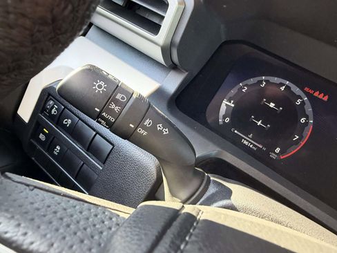 Certified 2024 Toyota Tacoma TRD Off-Road image 25