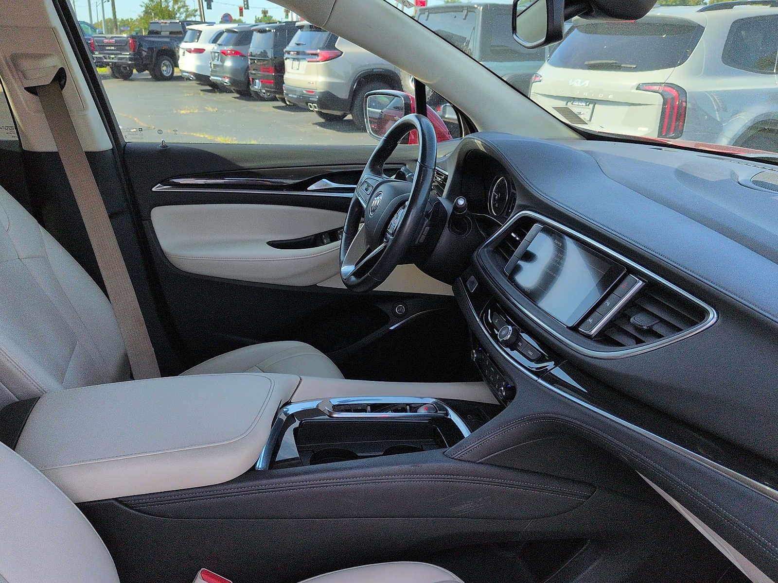 Used 2023 Buick Enclave Essence FWD image 10