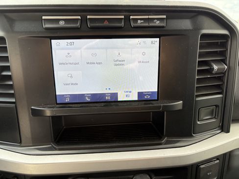 Used 2024 Ford F350 XLT w/ FX4 Off-Road Package image 12