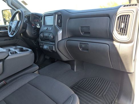 Certified 2025 Chevrolet Silverado 2500 Custom w/ Custom Value Package image 9