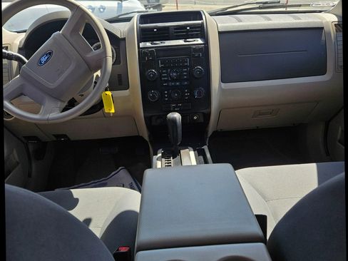 Used 2008 Ford Escape XLS image 13