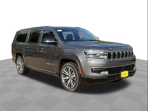 New 2025 Jeep Wagoneer L Series II AWD/4WD image 3