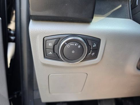 Used 2017 Ford F150 XL w/ Equipment Group 101A Mid AWD/4WD image 57