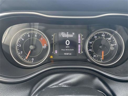 Used 2019 Jeep Cherokee Latitude Plus image 22