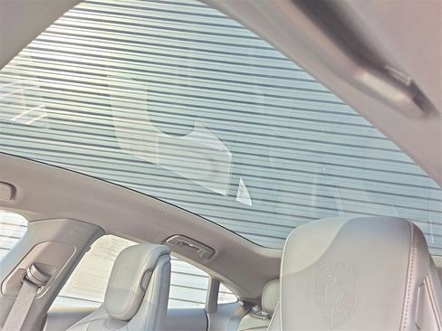 Certified 2024 Porsche Taycan 4S image 15