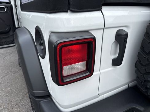 Used 2022 Jeep Wrangler Unlimited Willys image 35