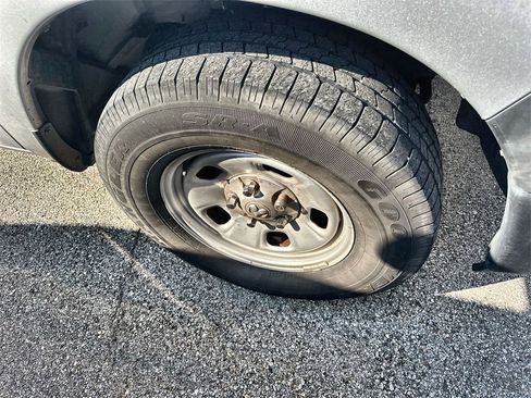 Used 2018 RAM 1500 Tradesman image 2