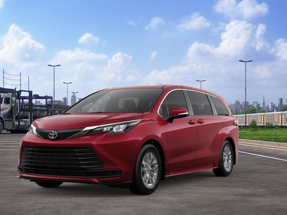 New 2026 Toyota Sienna LE