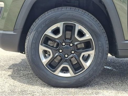 Used 2018 Jeep Compass Trailhawk w/ Leather Interior Group AWD/4WD image 8
