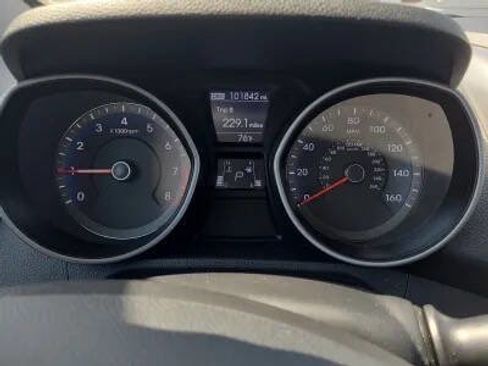 Used 2017 Hyundai Elantra GT image 14